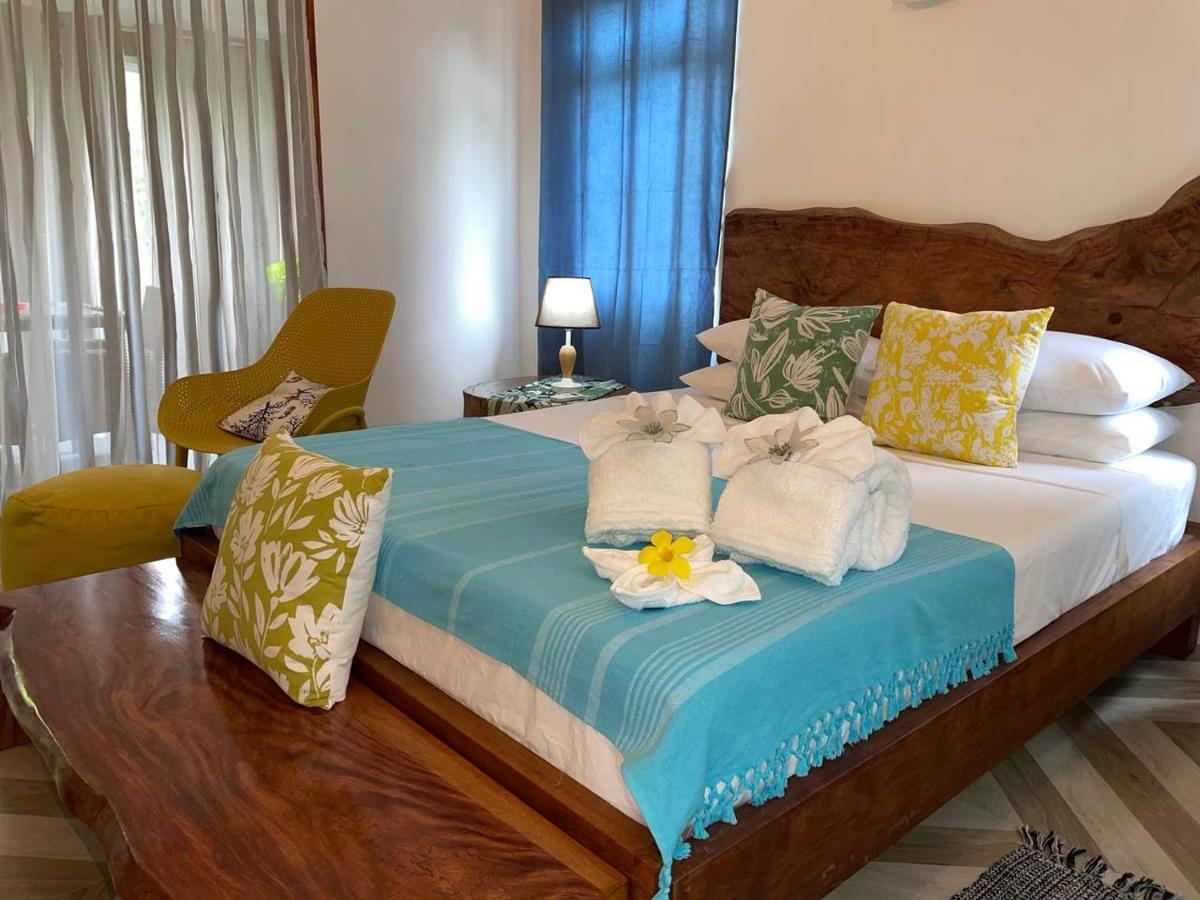Milles Montagnes Residence อองซ์รอแยล ภายนอก รูปภาพ